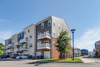 Building Photo - 4240 Broad Hill Dr