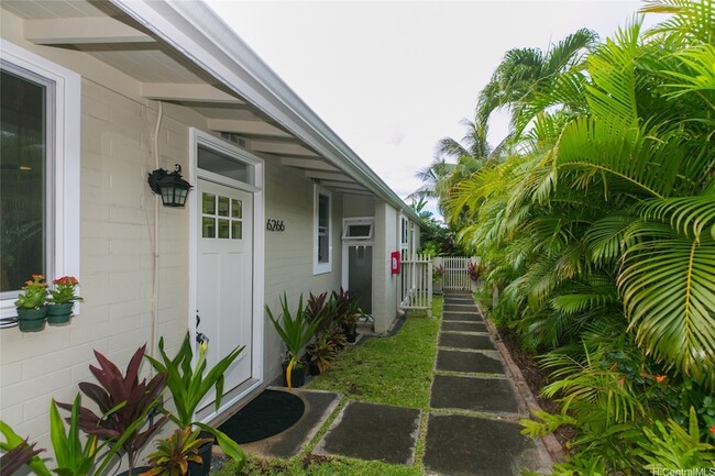 Building Photo - 6266 Keokea Pl