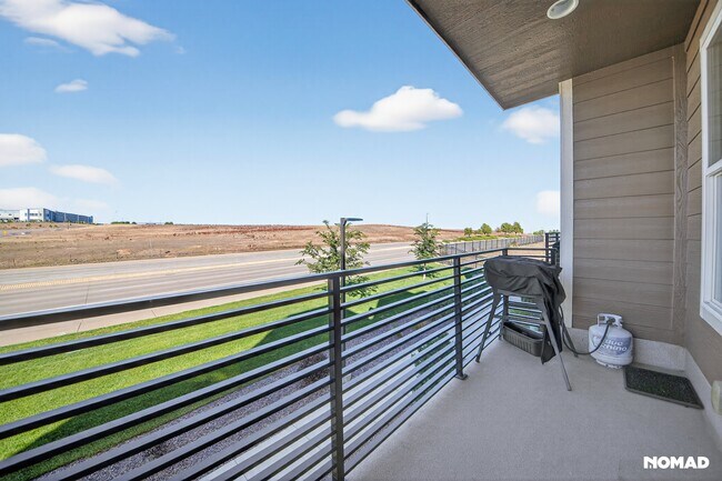 Building Photo - 15609 E Broncos Pl