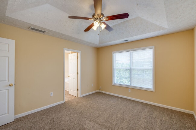 Building Photo - Coing Soon 2/25/26) Impressive 4 Bed, 3 Bath with Home Office!