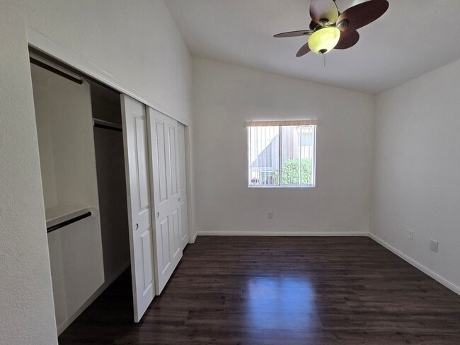 Building Photo - Charming & Spacious Las Vegas Home with Prime Location and Endless Potential
