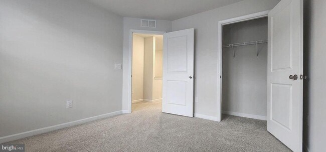 Building Photo - 64 Sister's Farmstead Rd