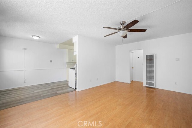 Building Photo - 208 E Chevy Chase Dr