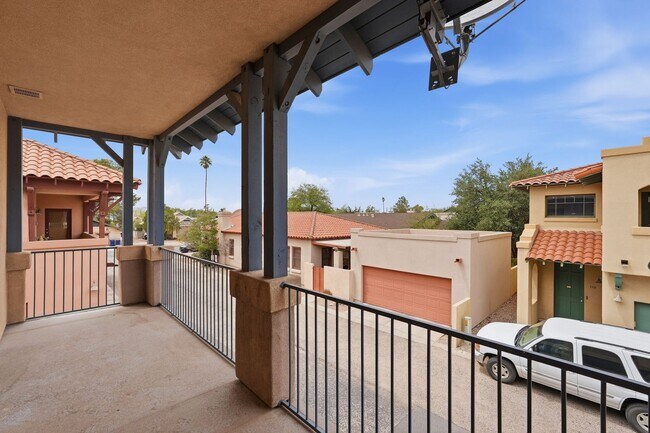 Building Photo - 630 Harvill Dr