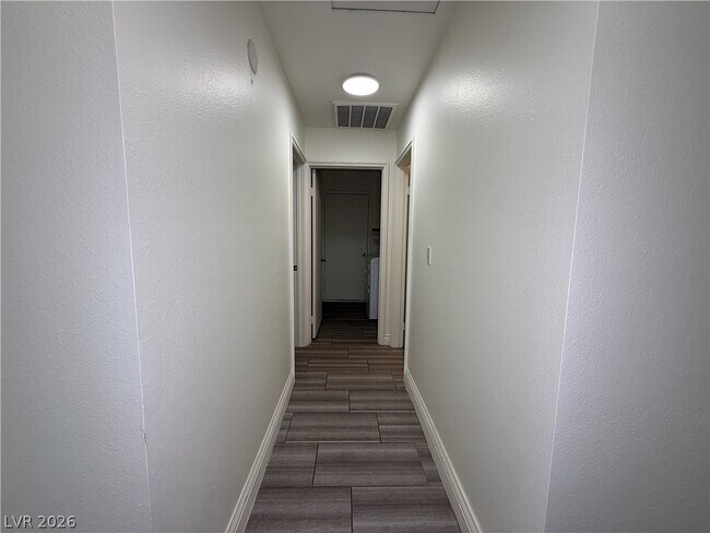 Building Photo - 4308 Apex Dr