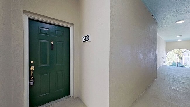 Building Photo - Beautiful Condominium on Beach Blvd!