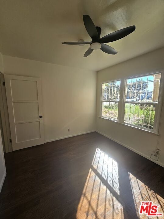 Building Photo - 3311 1/2 W 78th St