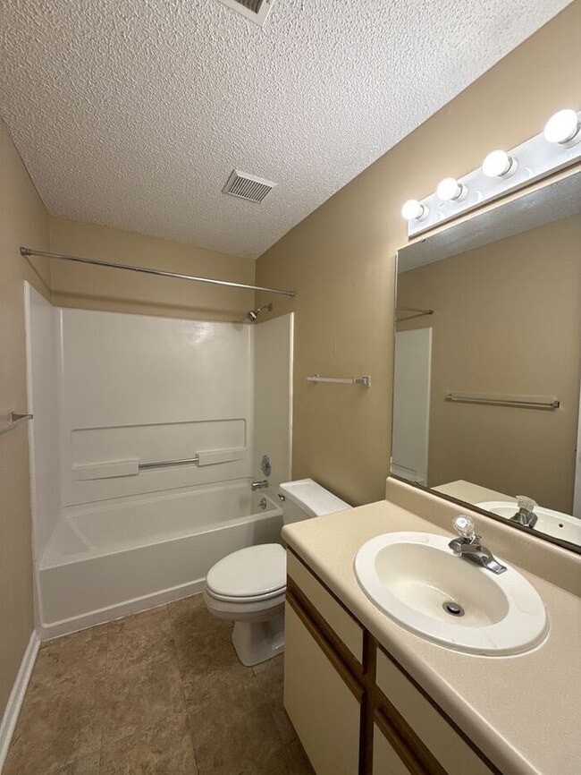 Building Photo - T.R. Lawing Realty Property
