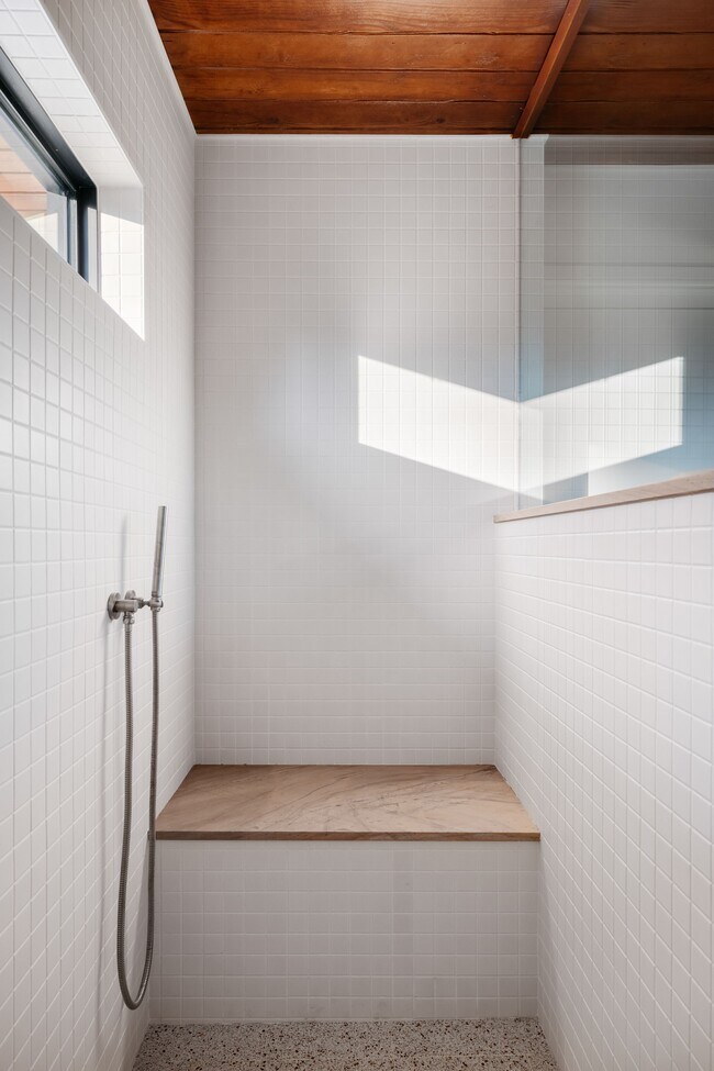 Building Photo - 11558 Duque Dr