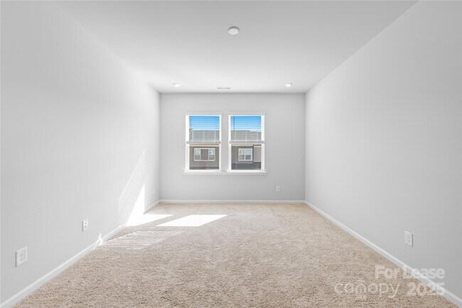 Building Photo - 3125 Hutton Gdns Ln