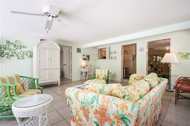 Building Photo - 361 1st Ave N