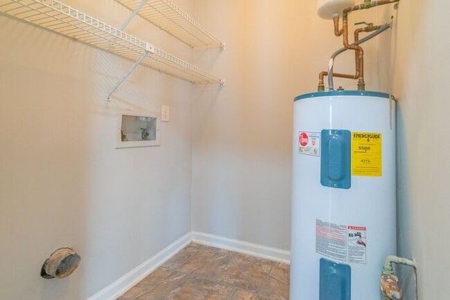 Building Photo - 2 Bed 2 Bath Condo in Charlotte