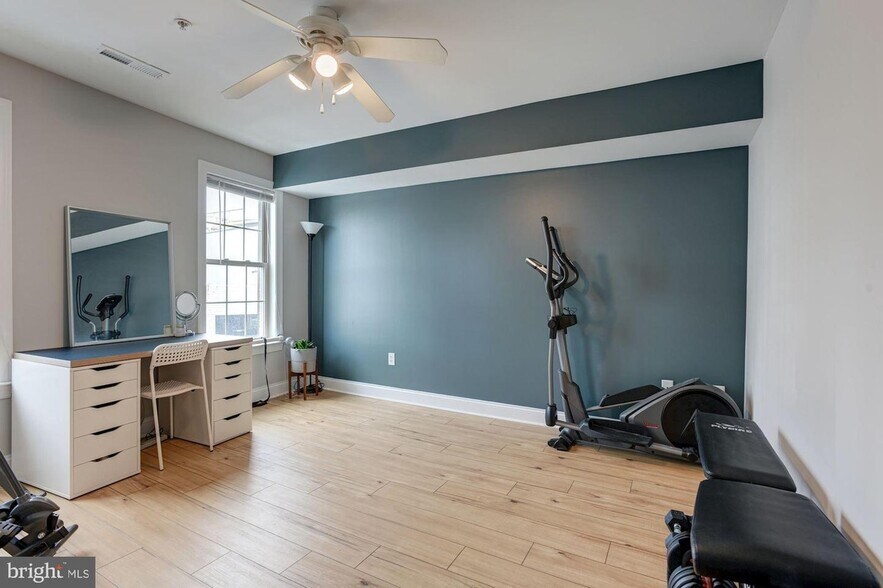 Building Photo - 81 W West St