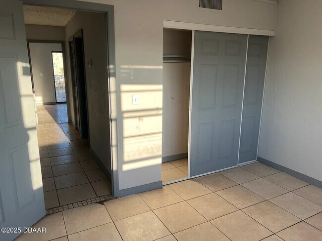 Building Photo - 3760 S Atlantic Ave