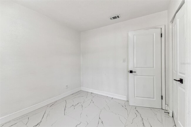 Building Photo - 4290 Neptune Dr SE