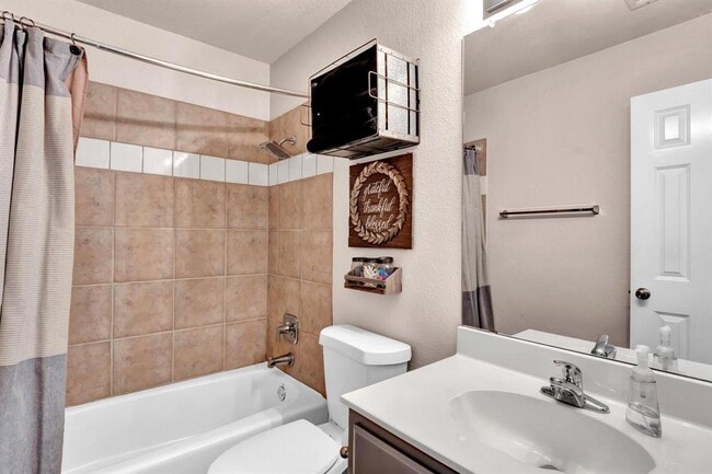 Building Photo - 10270 Twin Lake Loop