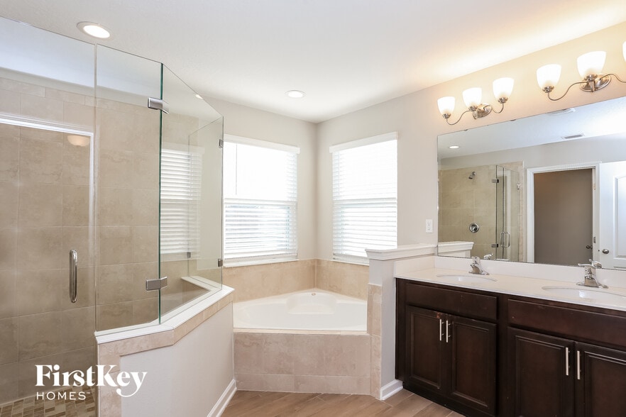 Building Photo - 8170 Dancing Fox St