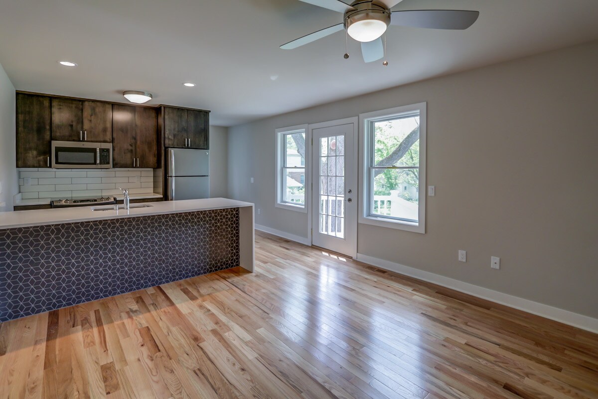 Building Photo - 1213 Vilas Ave