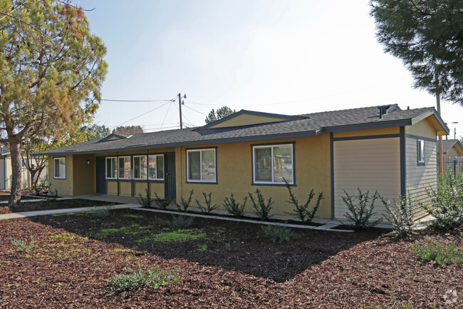 Primary Photo - Kuffel Terrace