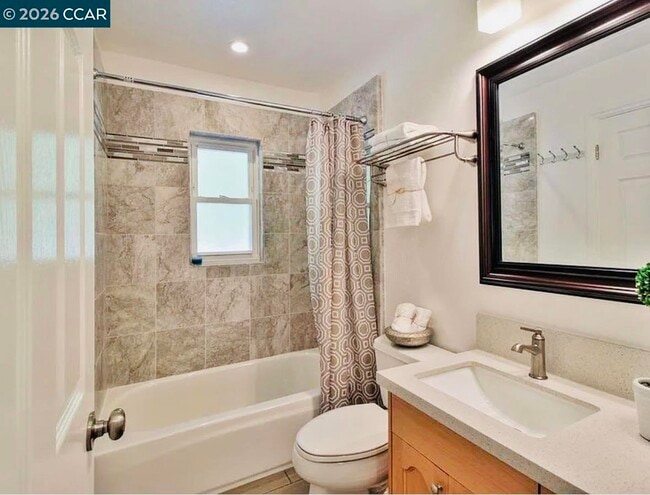 Building Photo - 143 Pulido Rd