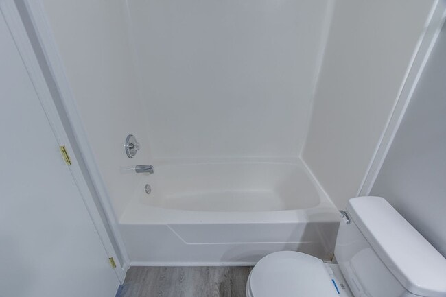 Building Photo - For Rent - Four-Bedroom Two-Bathroom Home Available NOW!