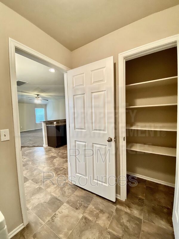 Building Photo - 11529 SW 26th St