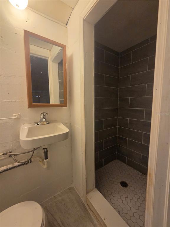 Building Photo - 1731 Dander Dr