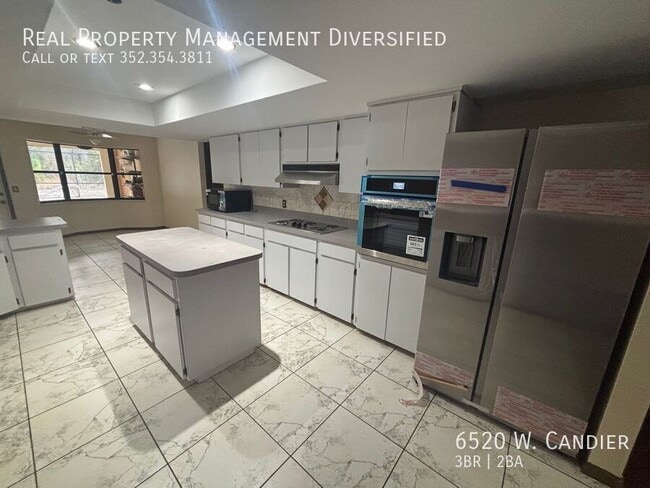 Building Photo - 6520 W. Candier-