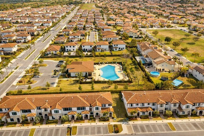 Building Photo - 11851 SW 246 Terrace