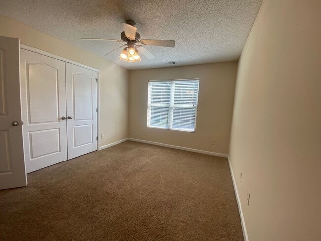 Building Photo - PRE-LEASING FOR AUGUST 2026!
