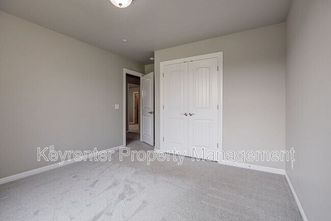 Building Photo - 15121 SE 56th St