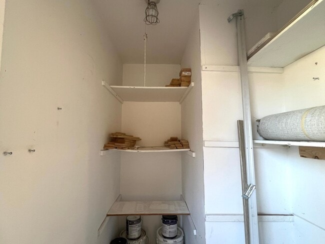 Building Photo - Two Stories, 2 Bedrooms 1.5 Baths Condo for Rent in Central Austin, Downtown, S Lamar and Hwy 290