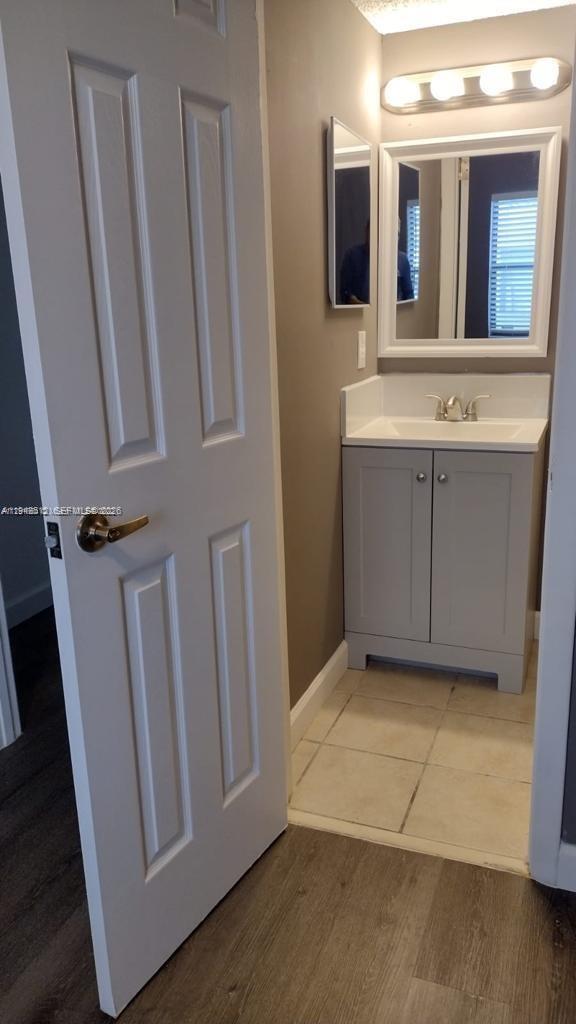 Building Photo - 617 Ixoria Ave