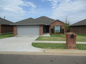 Building Photo - 12409 Edison Dr