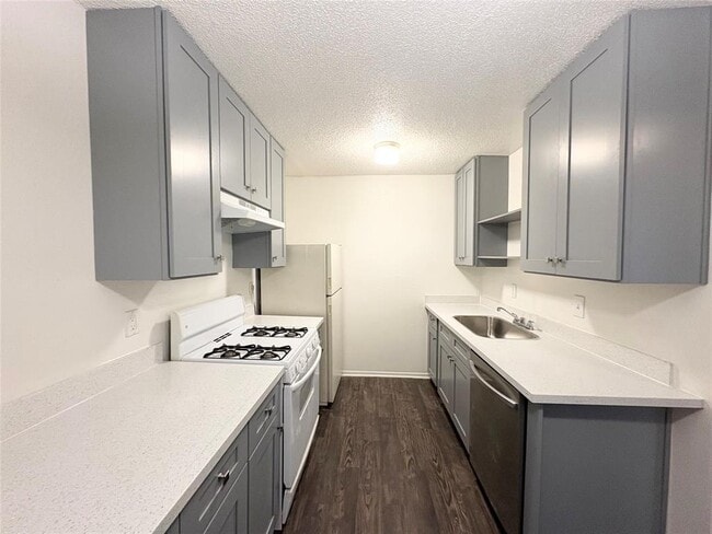 Building Photo - 3121 Speedway St