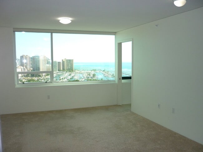 Building Photo - 88 Piikoi St