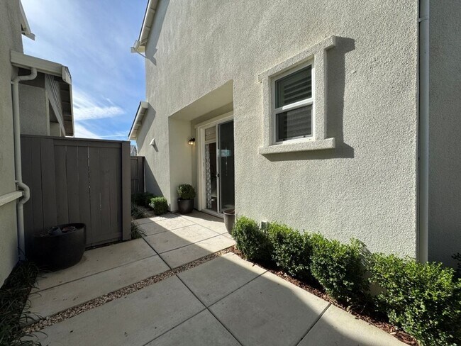 Building Photo - Beautiful New 3-Bedroom Home with Solar and Tesla Charger