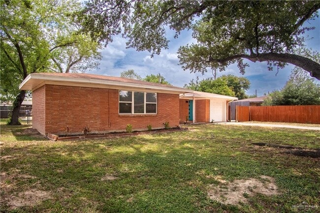 Building Photo - 619 Highland Ave
