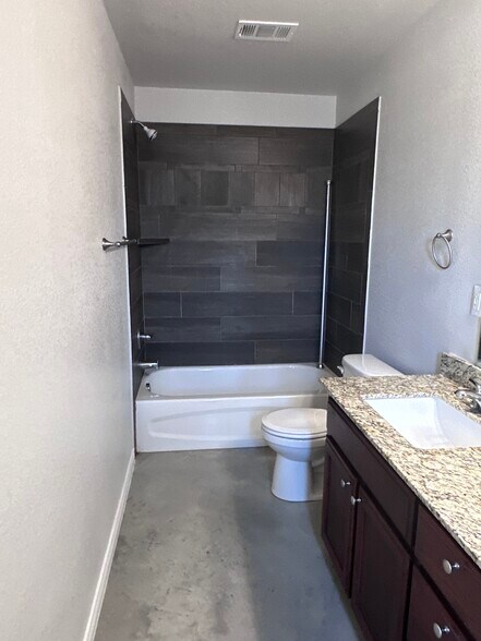 Building Photo - 1239 Liberation Ln