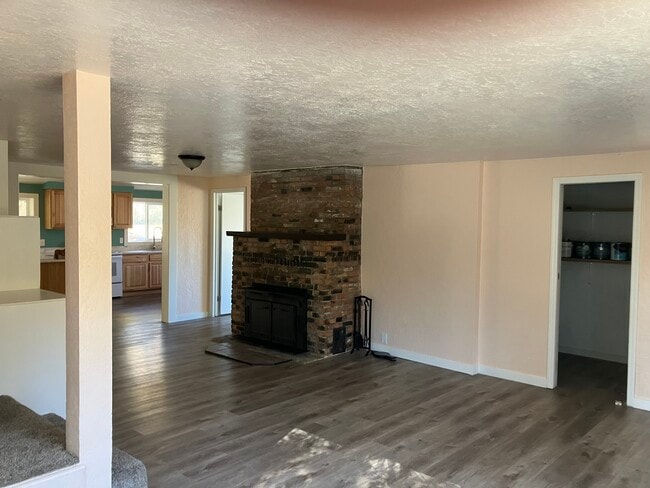 Building Photo - 41 Gulch Ln