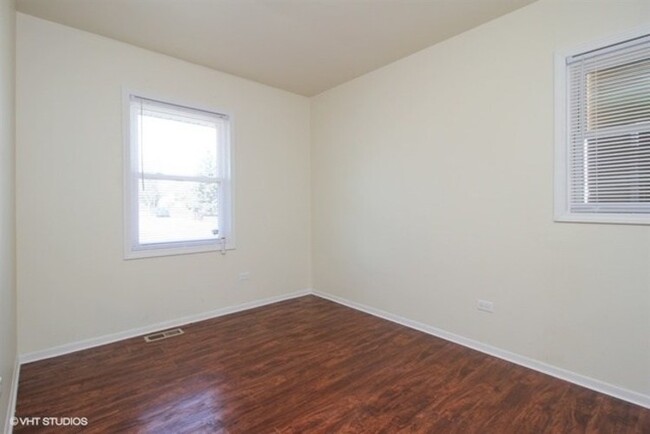 Building Photo - 22249 Latonia Ln