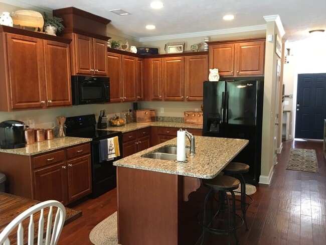 Building Photo - Canterbury Farms - Grovetown!