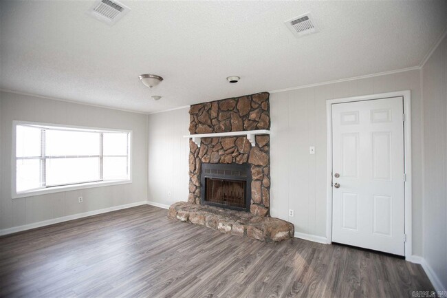 Building Photo - 304 Timberline Dr