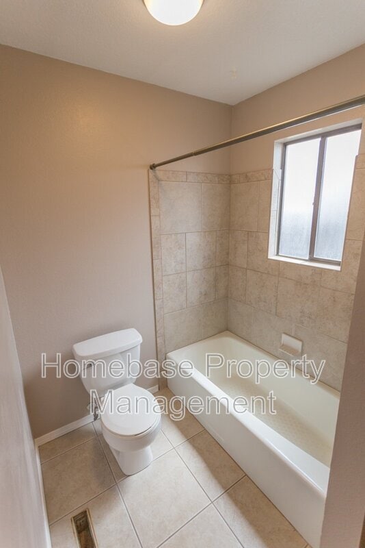 Building Photo - 5206 Foothills Dr