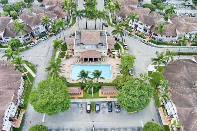 Building Photo - 8980 W Flagler St