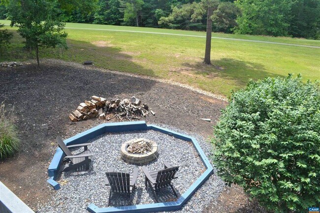 Building Photo - Furnished Golf Course Rental