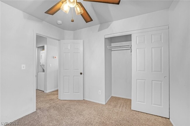 Building Photo - 555 Roxella Ln