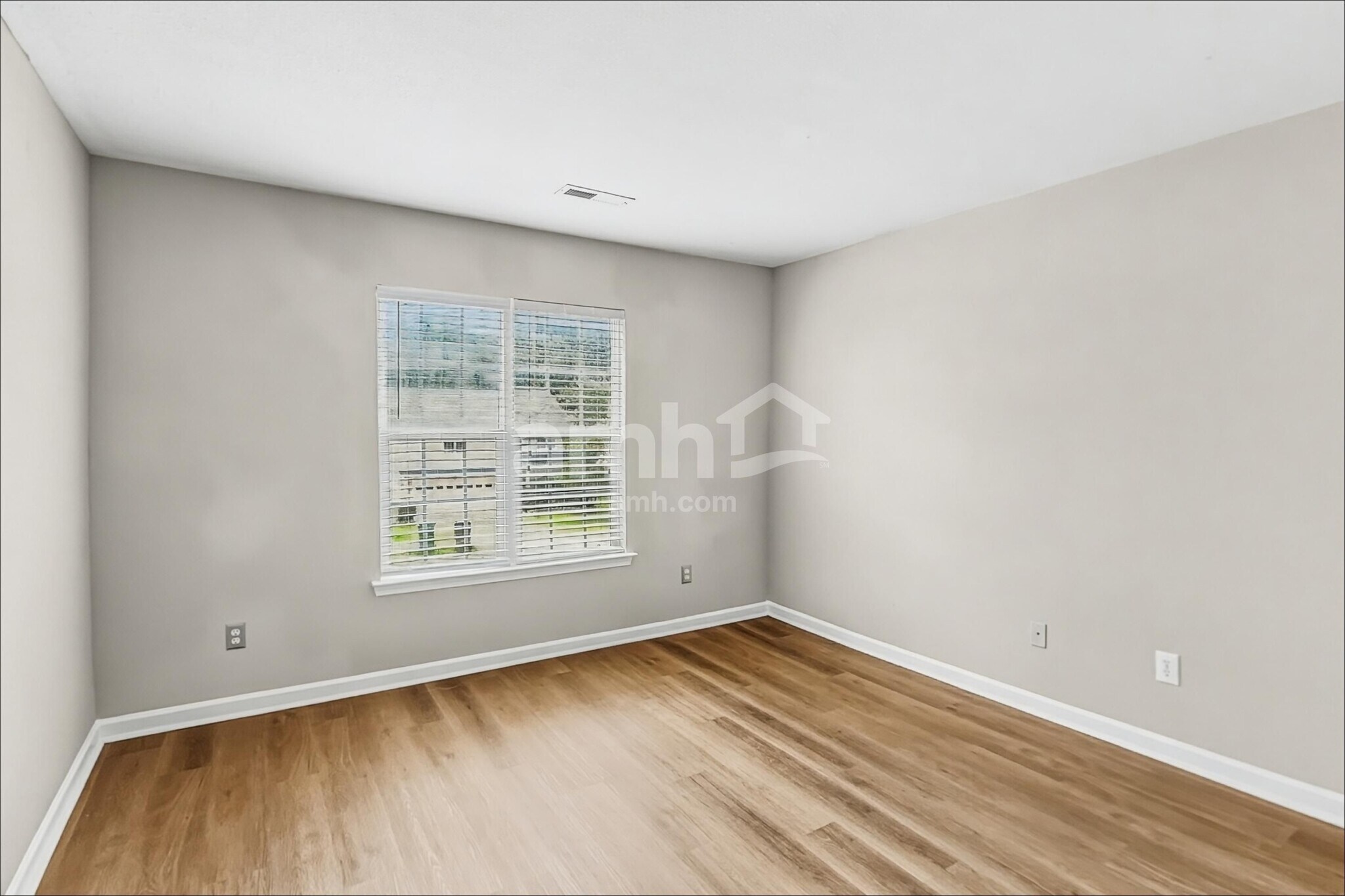 Building Photo - 15907 Circlegreen Dr