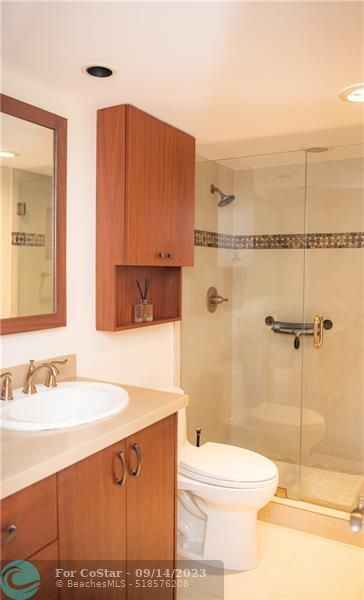 Building Photo - 3000 S Ocean Blvd