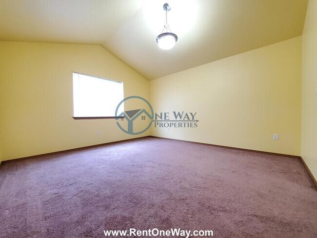 Building Photo - 103 165th St S